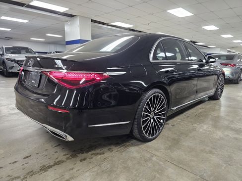Certified 2022 Mercedes-Benz S 580 4MATIC Sedan image 2