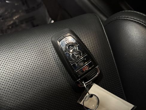 Used 2024 Lincoln Navigator Premiere image 30