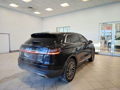 Used 2019 Lincoln Nautilus Reserve image 2