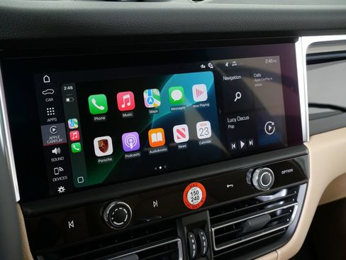 New 2026 Porsche Macan image 16