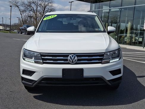 Used 2019 Volkswagen Tiguan SE image 2