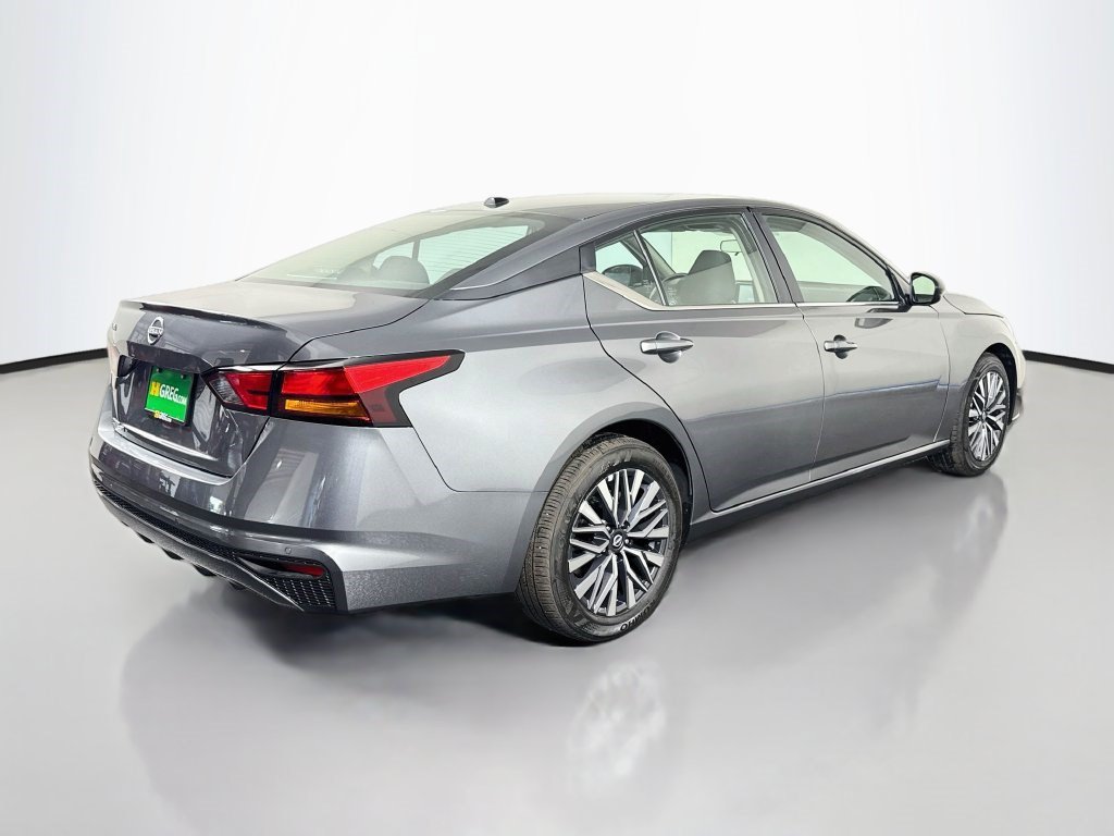 Used 2026 Nissan Altima 2.5 SV FWD image 10