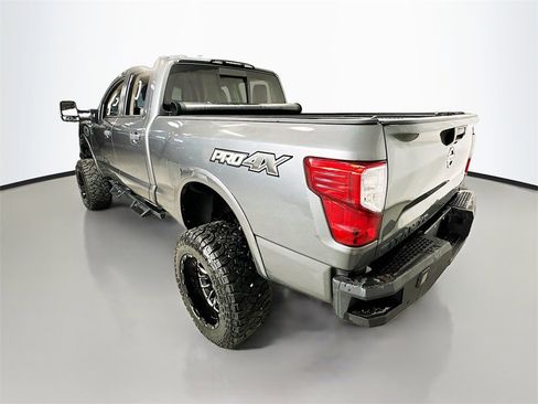 Used 2016 Nissan Titan PRO-4X image 6