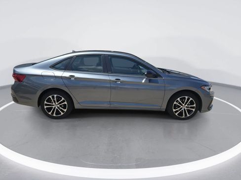 Used 2025 Volkswagen Jetta Sport FWD image 9