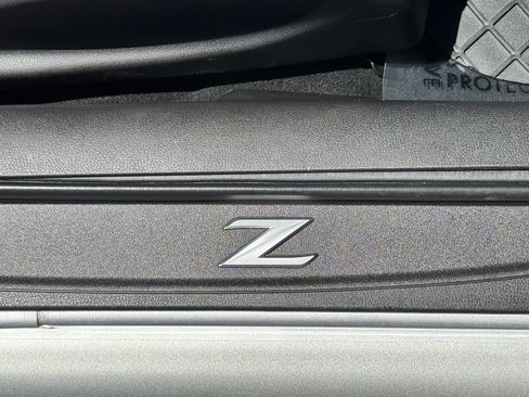 Used 2013 Nissan 370Z Touring w/ Sport Pkg RWD image 11