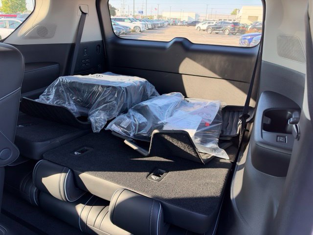 Certified 2026 INFINITI QX80 Luxe w/ Cargo Package AWD/4WD image 34