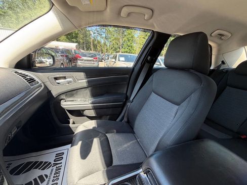 Used 2019 Chrysler 300 Touring w/ Sport Appearance Package RWD image 22