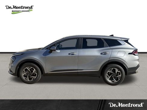 Used 2024 Kia Sportage LX AWD/4WD image 8