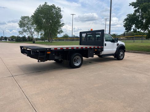 Used 2009 Ford F550 2WD Regular Cab Super Duty image 9