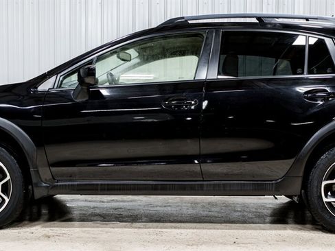 Used 2015 Subaru Crosstrek 2.0i Premium image 2