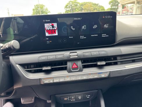 Used 2025 Kia K4 FWD image 17