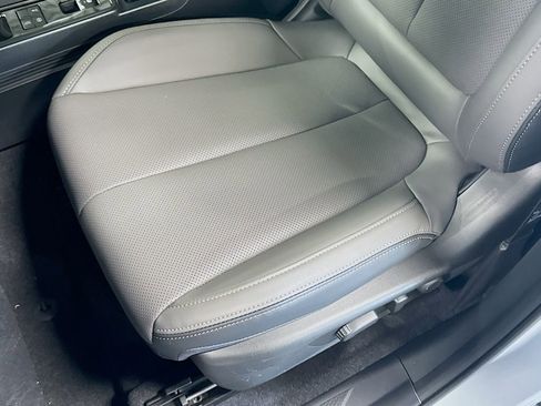 New 2026 Subaru Outback Limited AWD/4WD image 18