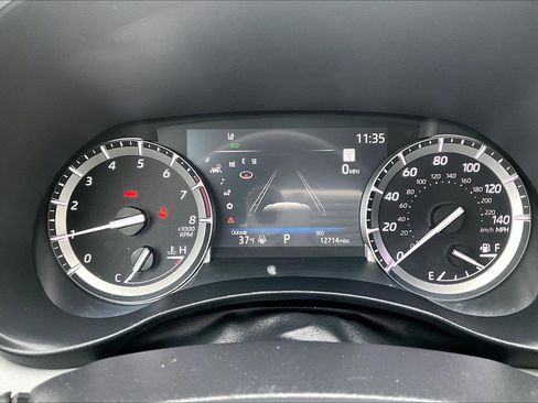 Used 2022 Toyota Highlander XLE image 19