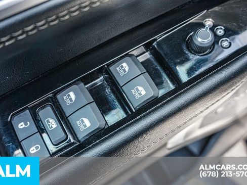 Used 2023 Jeep Wagoneer Series II image 52