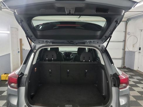 Used 2023 Chevrolet TrailBlazer LS image 9