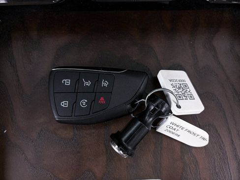 Used 2021 GMC Yukon Denali w/ Denali Ultimate Package image 30