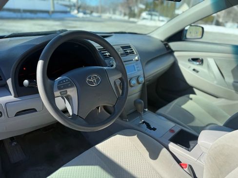 Used 2009 Toyota Camry LE image 22