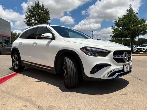 Used 2025 Mercedes-Benz GLA 250 image 4