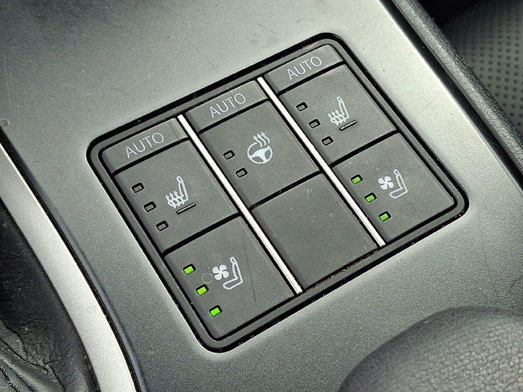 Used 2023 Lexus UX 250h AWD w/ Accessory Package (Z2) image 24
