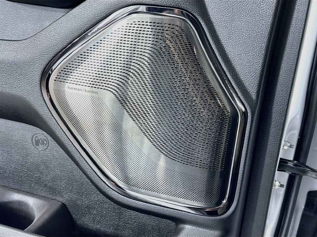 Used 2025 RAM 1500 Limited AWD/4WD image 18