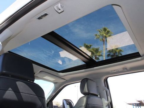 Used 2023 Ford F450 Lariat image 28