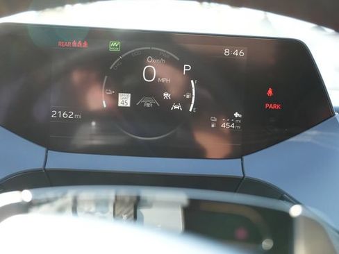 Used 2026 Toyota Prius Plug-In Hybrid FWD image 29