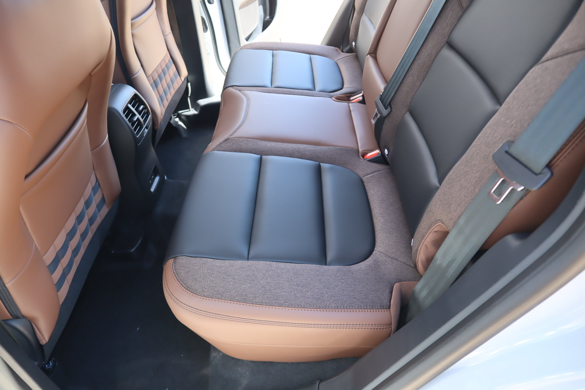 New 2026 Ford Bronco Sport Outer Banks w/ Outer Banks Tech Package+ AWD/4WD image 13