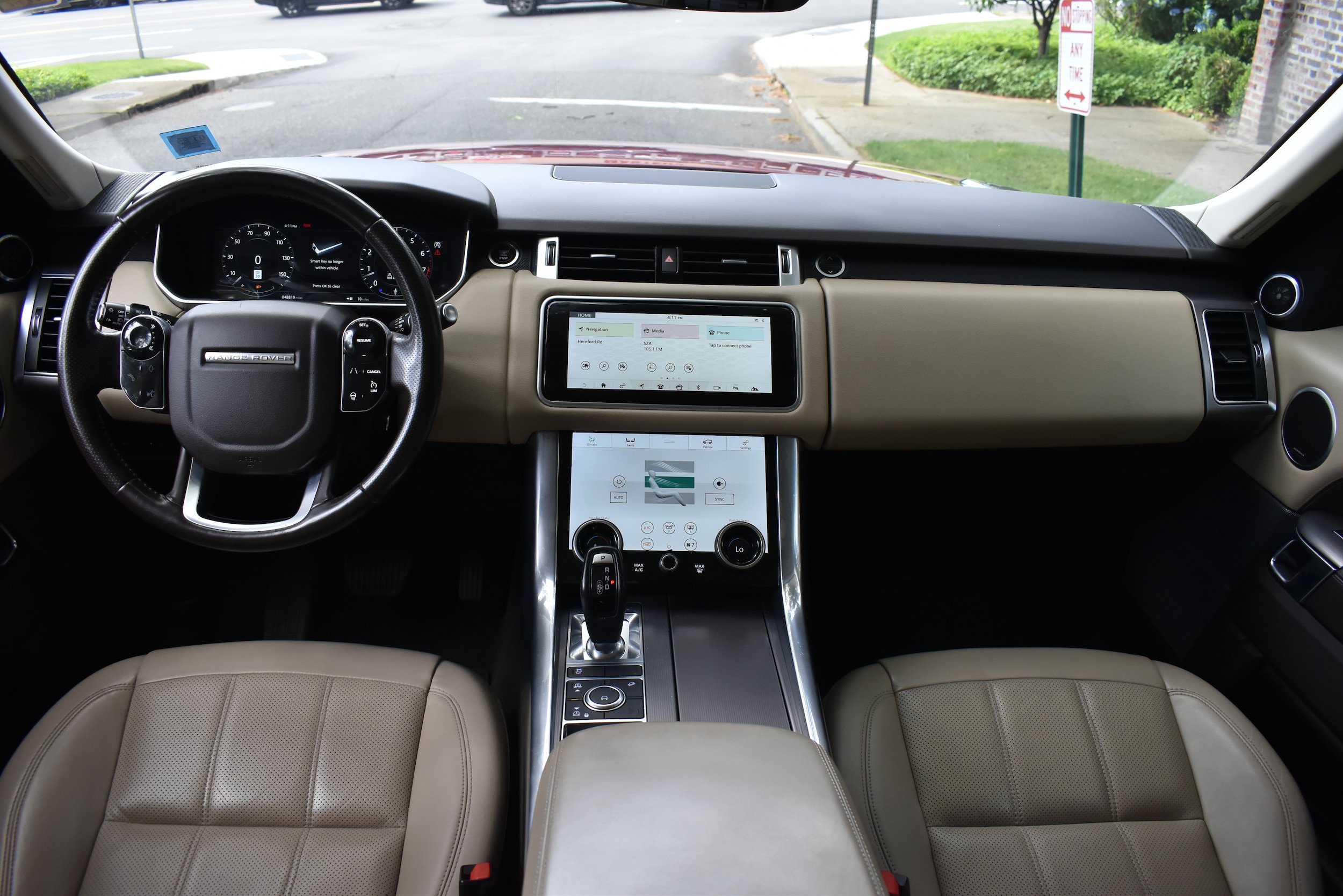 Used 2019 Land Rover Range Rover Sport HSE AWD/4WD image 30