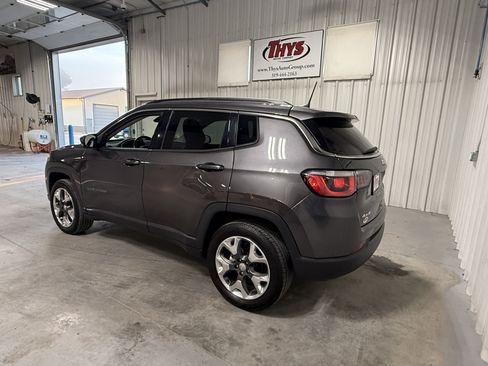 Used 2019 Jeep Compass Limited AWD/4WD image 12