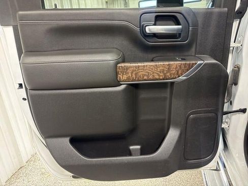 Used 2020 GMC Sierra 3500 Denali w/ Denali Ultimate Package image 27