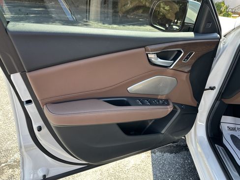 Certified 2025 Acura RDX SH-AWD w/ Advance Package image 10