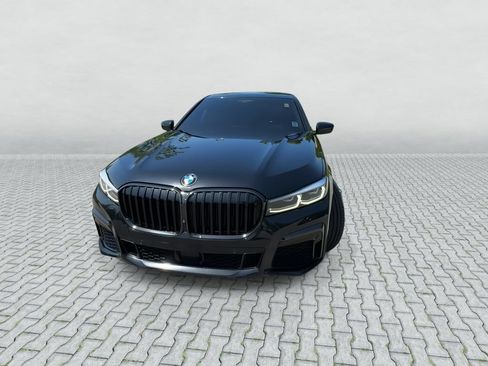 Used 2022 BMW 750Li xDrive AWD/4WD image 3