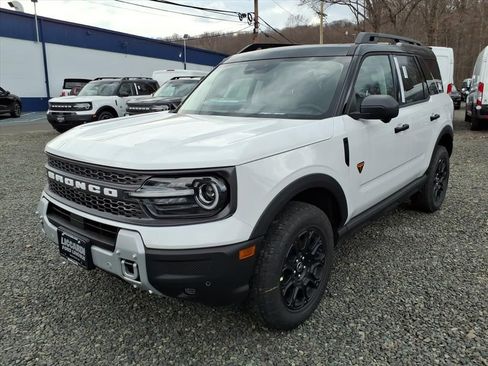 New 2025 Ford Bronco Sport Badlands w/ Badlands Tech Package AWD/4WD image 3