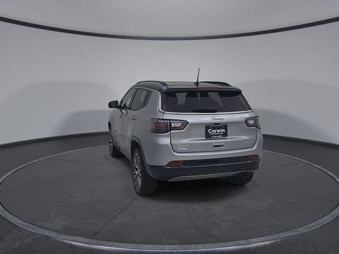 Used 2022 Jeep Compass Limited w/ Elite Group AWD/4WD image 14