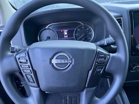 Used 2023 Nissan Frontier SV AWD/4WD image 26
