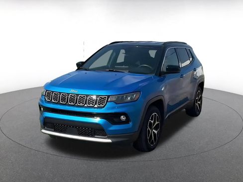 Used 2025 Jeep Compass Limited AWD/4WD image 5