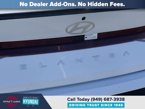 Certified 2025 Hyundai Elantra Sport image 8