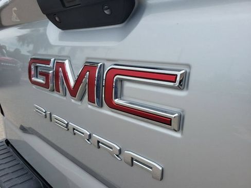 Used 2021 GMC Sierra 1500 SLE w/ X31 Off-Road Package AWD/4WD image 8