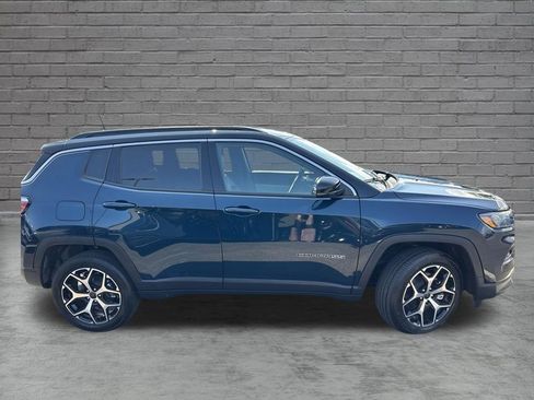 New 2026 Jeep Compass Limited AWD/4WD image 9