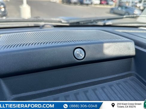 Certified 2021 Ford F250 Platinum w/ FX4 Off-Road Package image 13