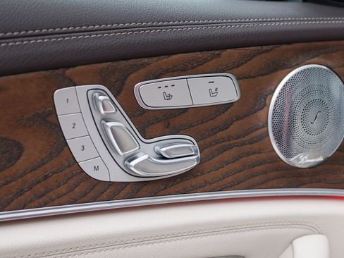 Used 2017 Mercedes-Benz E 300 image 27