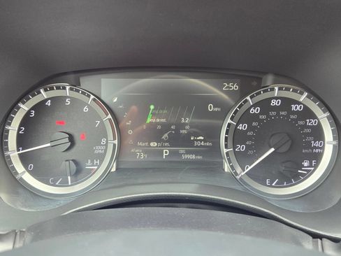 Used 2024 Toyota Highlander LE AWD/4WD image 21
