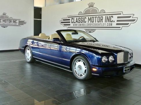 Used 2009 Bentley Azure RWD image 1