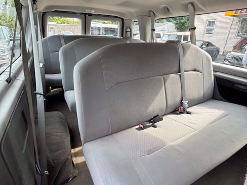 Used 2009 Ford E-350 and Econoline 350 XL RWD image 21