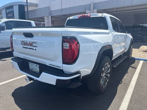 Used 2024 GMC Canyon Denali AWD/4WD image 15