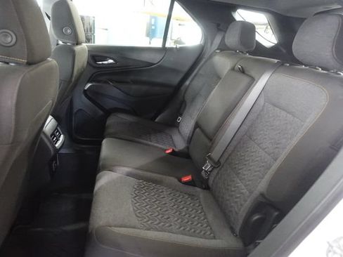 Used 2023 Chevrolet Equinox LT FWD image 20