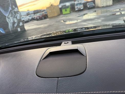 Used 2010 Cadillac DTS Platinum image 46