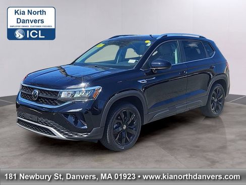 Used 2023 Volkswagen Taos SE AWD/4WD image 1