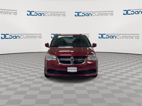 Used 2016 Dodge Grand Caravan SXT w/ Rear Park Assist Package image 3