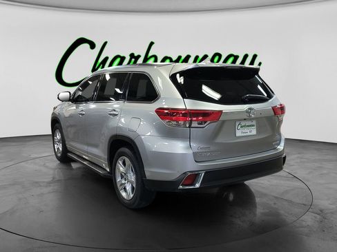 Used 2018 Toyota Highlander Limited FWD image 3